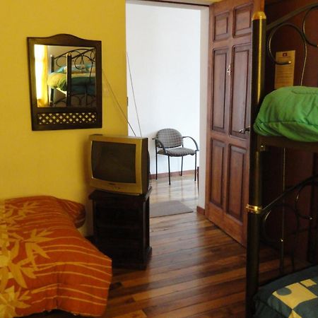 Hostal Del Piamonte Κίτο Εξωτερικό φωτογραφία